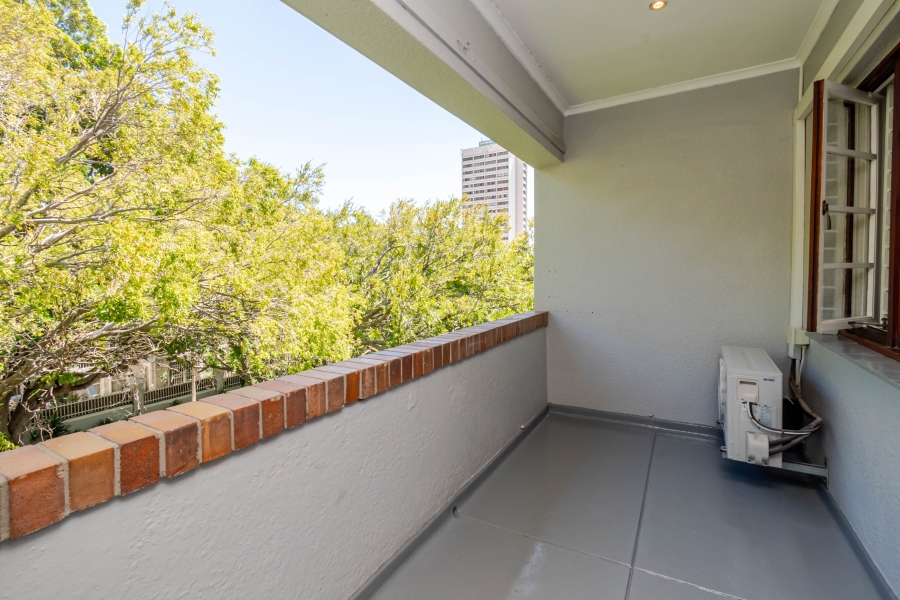 To Let 2 Bedroom Property for Rent in Oranjezicht Western Cape